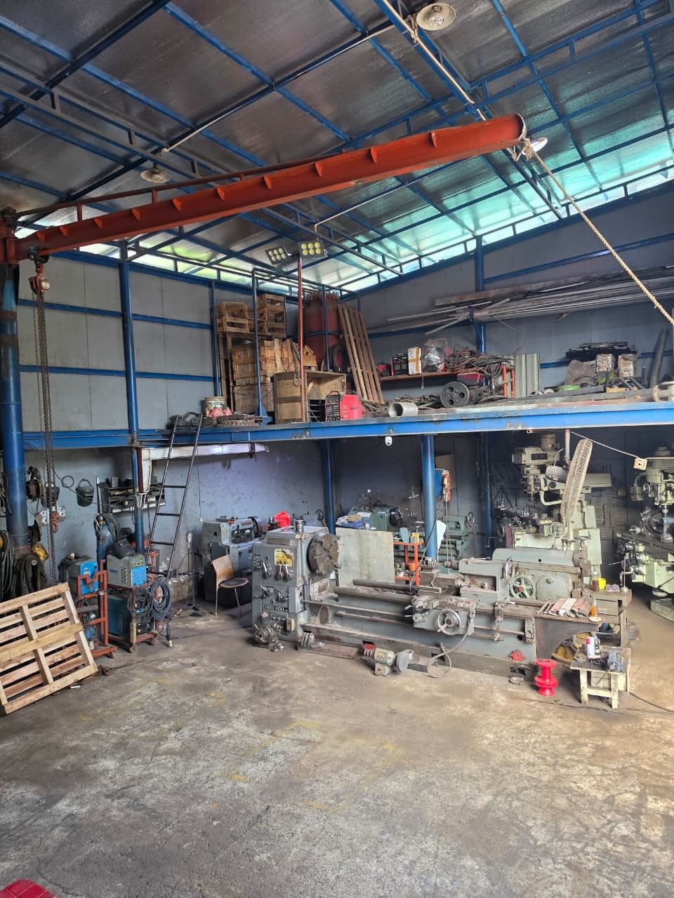 Workshop dan mesin Arutala Nusa Teknik